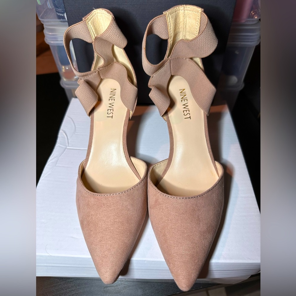 Nine West Nude Pink Pumps
